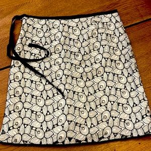 Women’s eyelet skirt